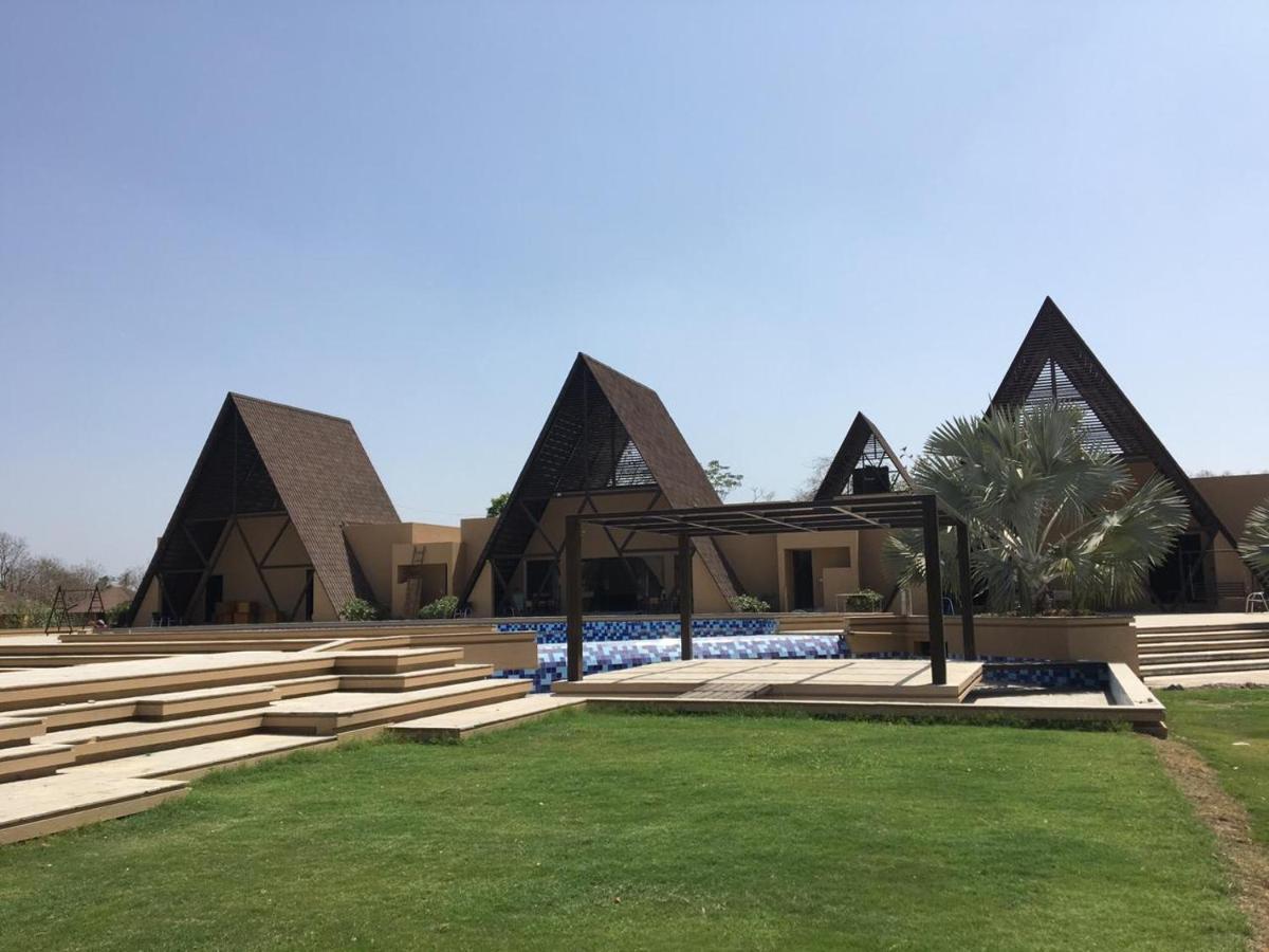 Hotel Jagira Ananta Elite , Sasan Gir Chitrod Exterior foto