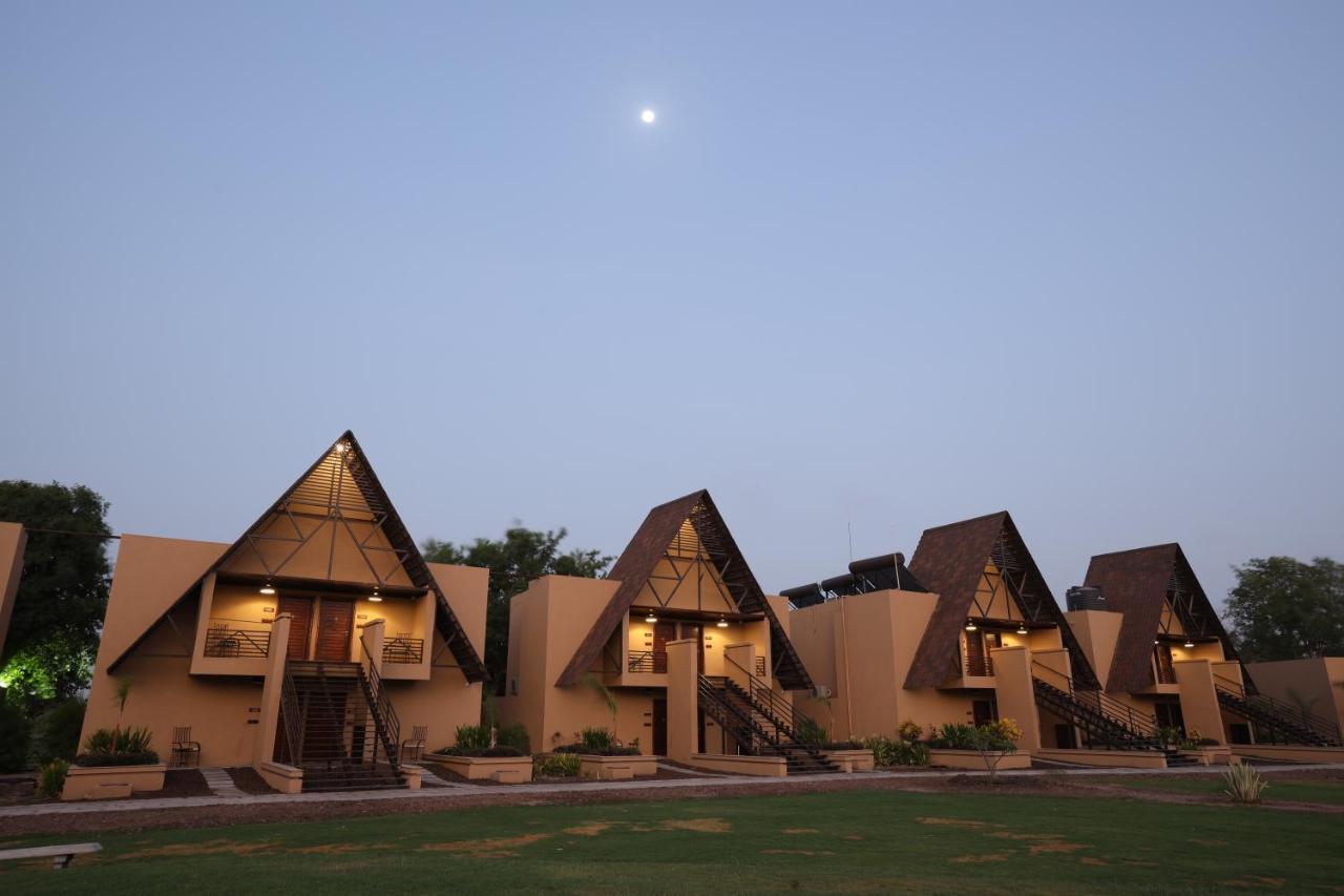 Hotel Jagira Ananta Elite , Sasan Gir Chitrod Exterior foto