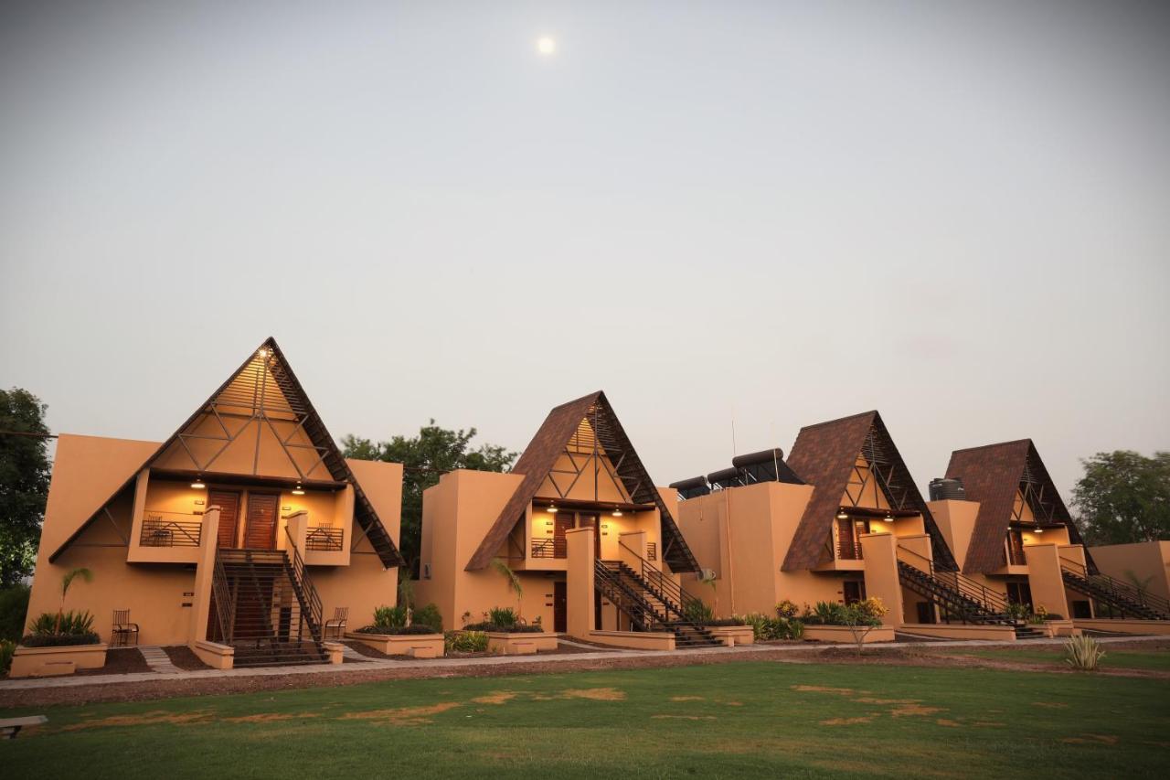 Hotel Jagira Ananta Elite , Sasan Gir Chitrod Exterior foto